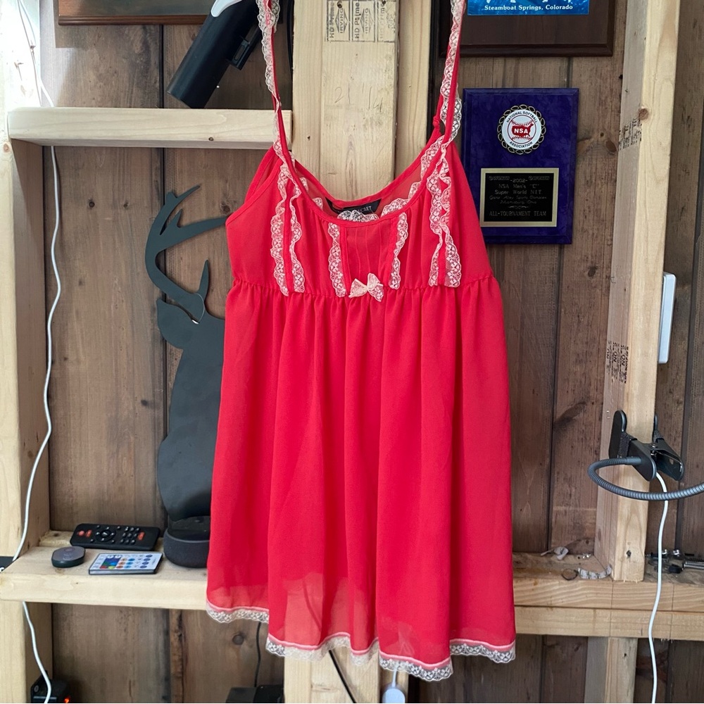 Victoria’s Secret VIRAL Lace babydoll tank top